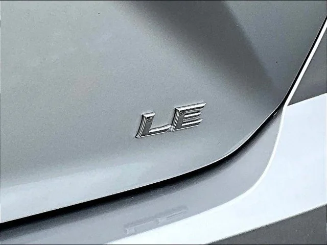 Used 2025 Silver Toyota LE image 28