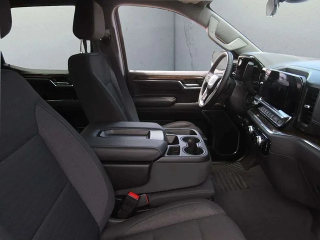 Used 2024 Summit White GMC Elevation image 8