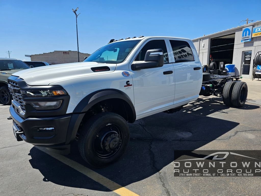 New 2026 Bright White Clearcoat RAM Tradesman image 7