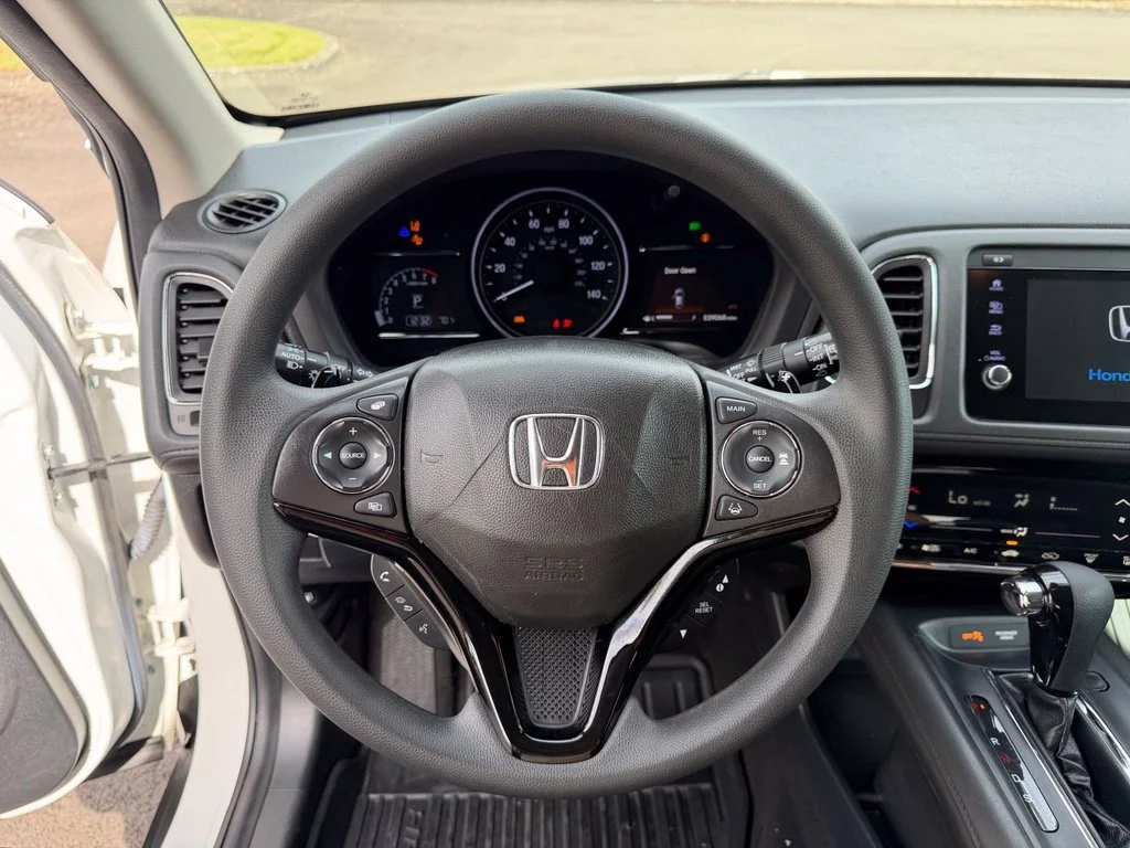 Used 2022 Platinum White Pearl Honda EX image 18