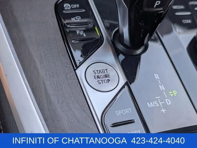 Used 2023 White BMW xDrive40i image 19
