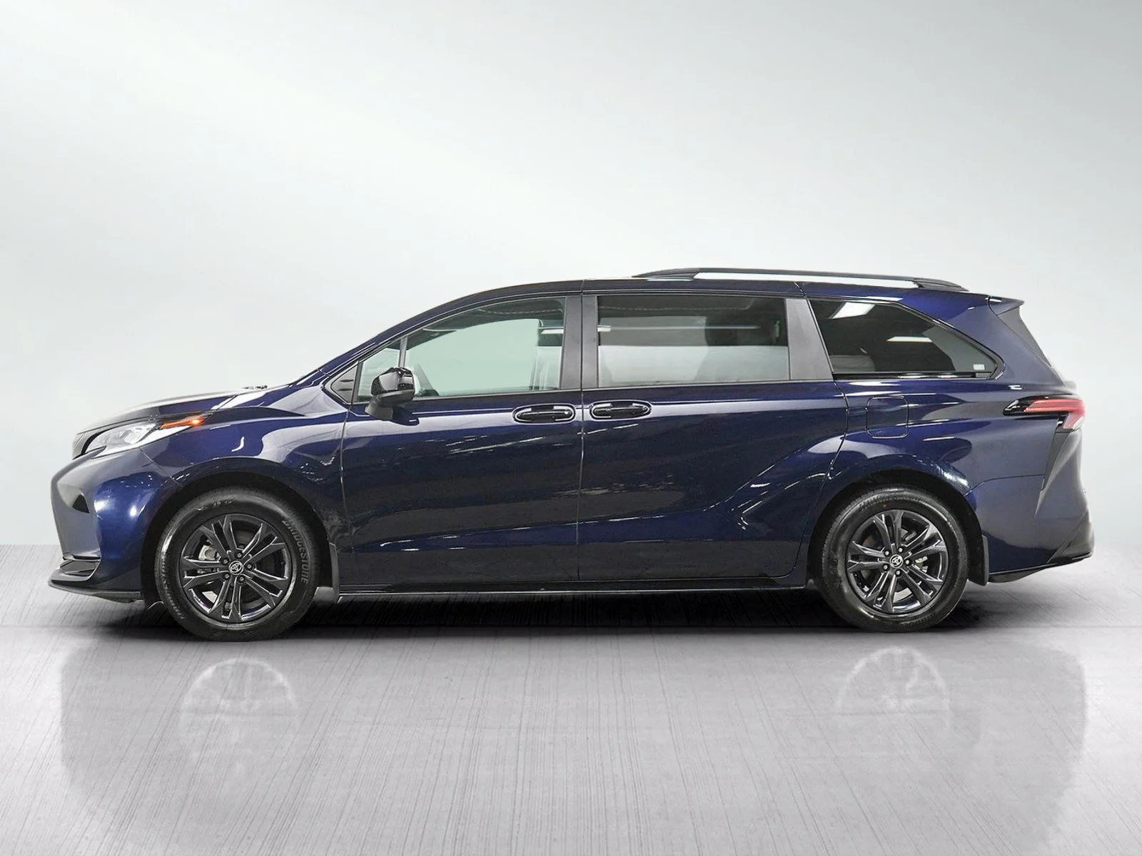 Used 2026 Toyota Sienna XSE with VIN 5TDGSKFC9TS246679 for sale in Hopkins, Minnesota