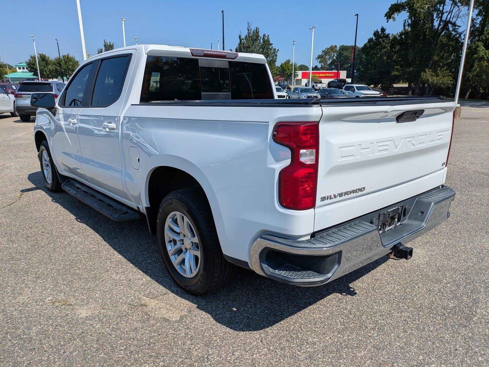 Used 2019 Summit White Chevrolet LT image 6