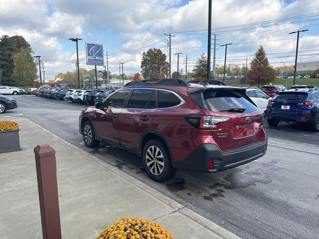 2021 Subaru Outback Premium photo 3