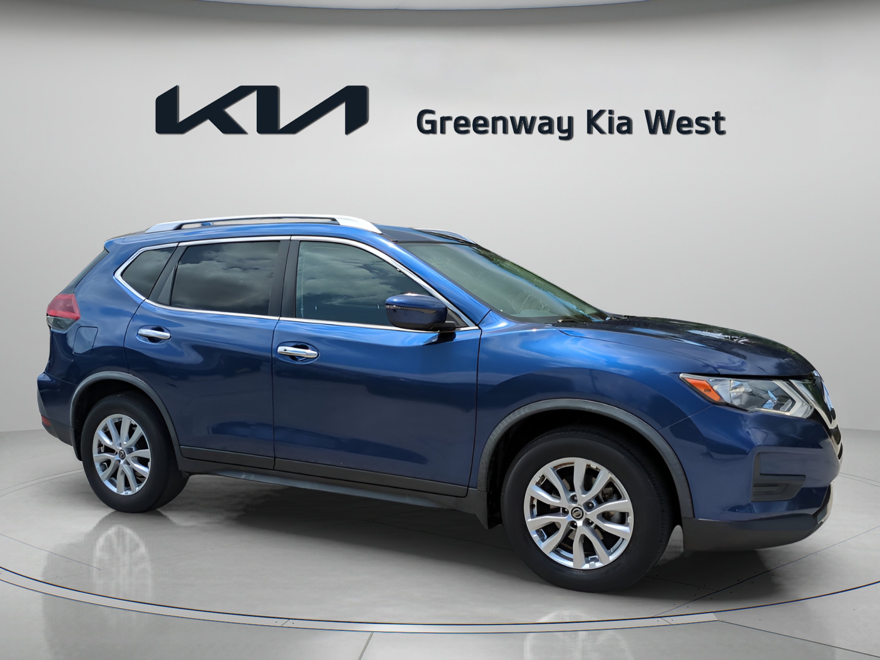 Used 2020 Caspian Blue Metallic Nissan SV image 2
