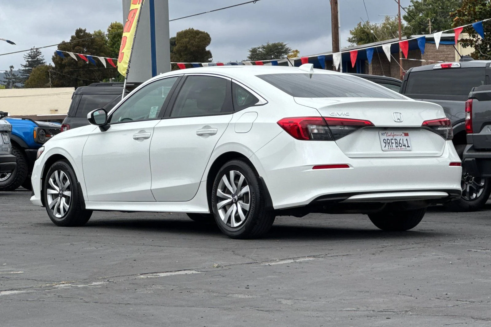 Certified Used 2023 White Honda LX image 28
