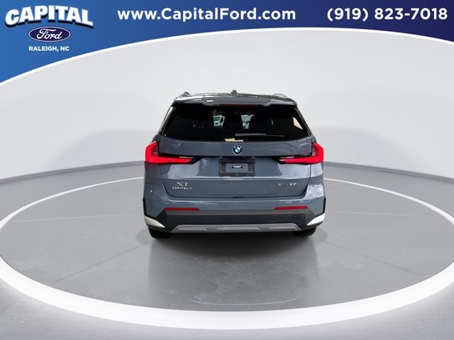 Used 2023 Gray BMW xDrive28i image 7
