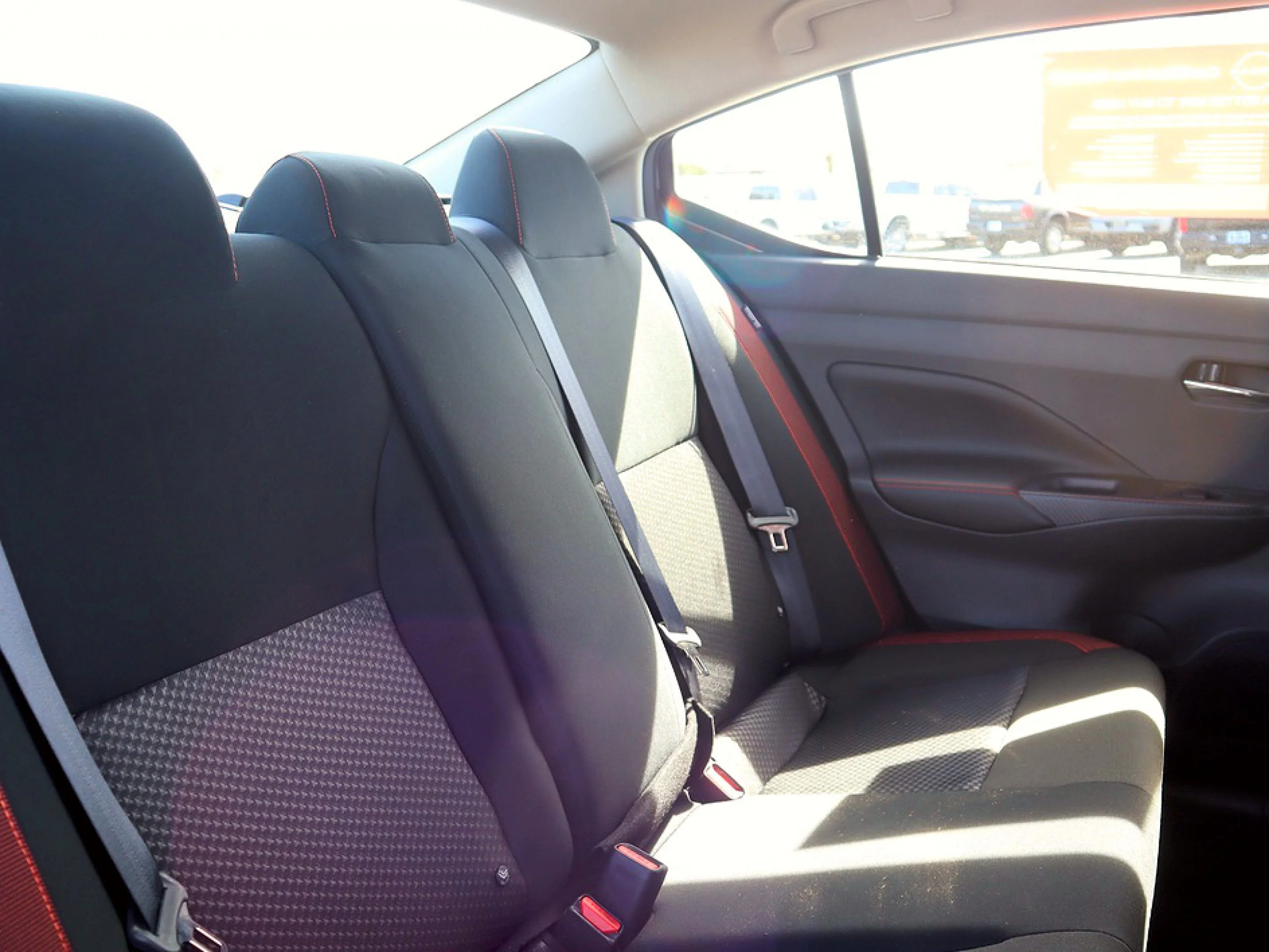 2025 Nissan Versa Sedan SR - Photo 22