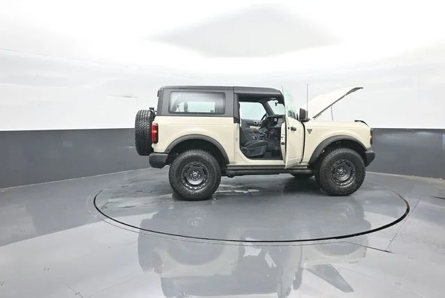 Used 2025 Desert Sand Ford Base image 32