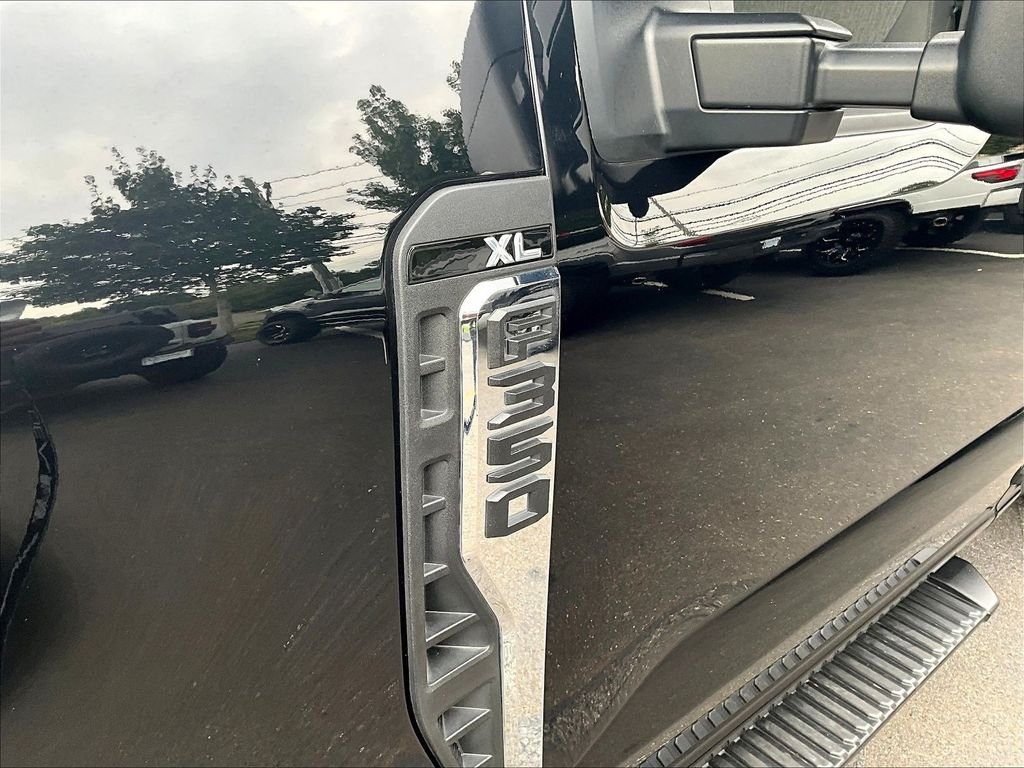 Used 2025 Black Ford XL image 21
