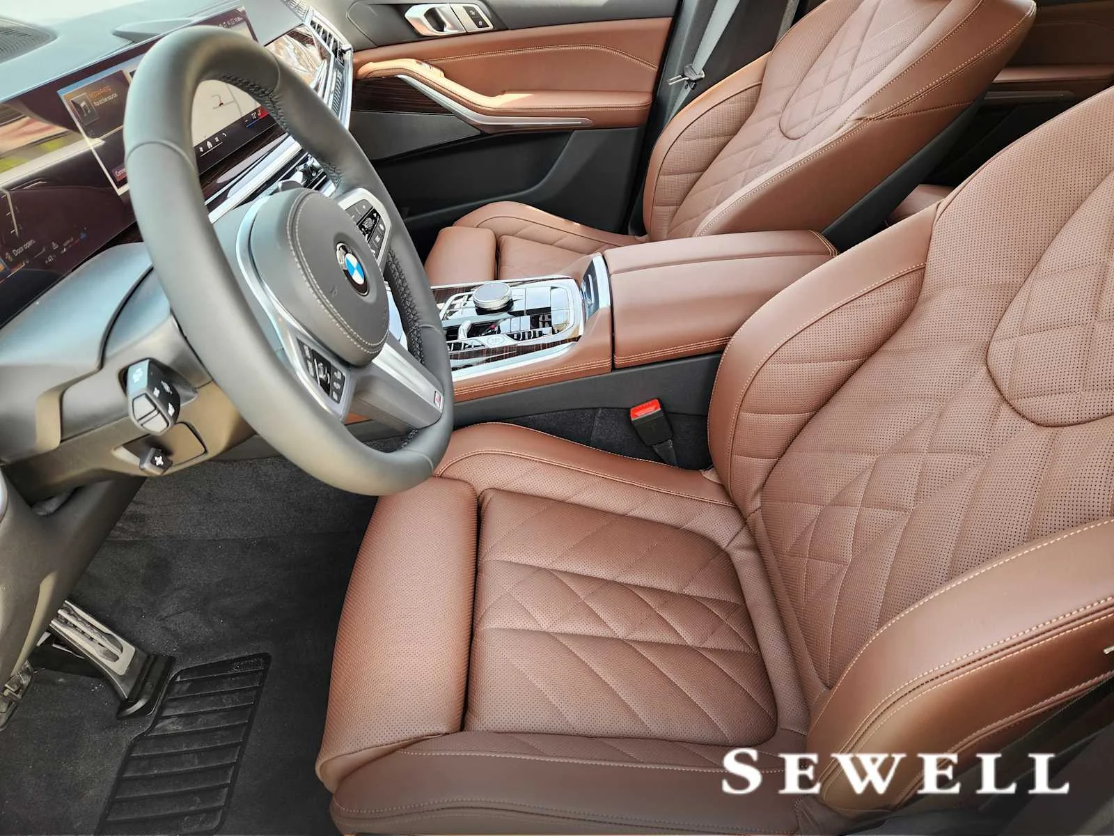 New 2026 Black Sapphire Metallic BMW sDrive40i image 4