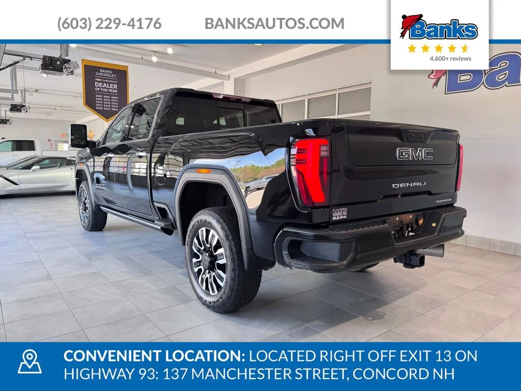 Used 2025 Onyx Black GMC Denali Ultimate image 6