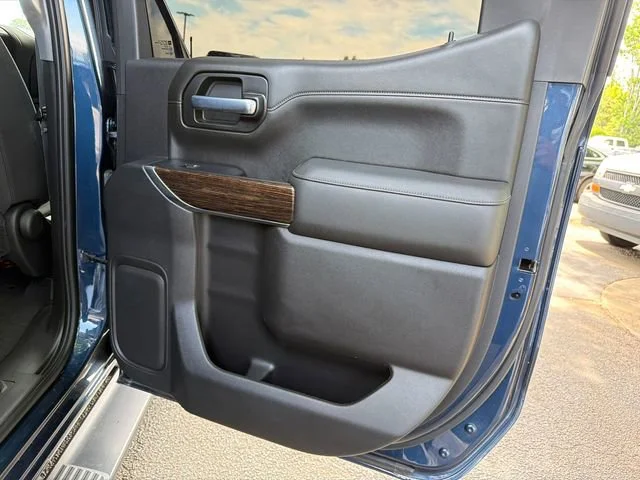 Used 2021 PACIFIC BLUE METALLIC GMC Elevation image 16