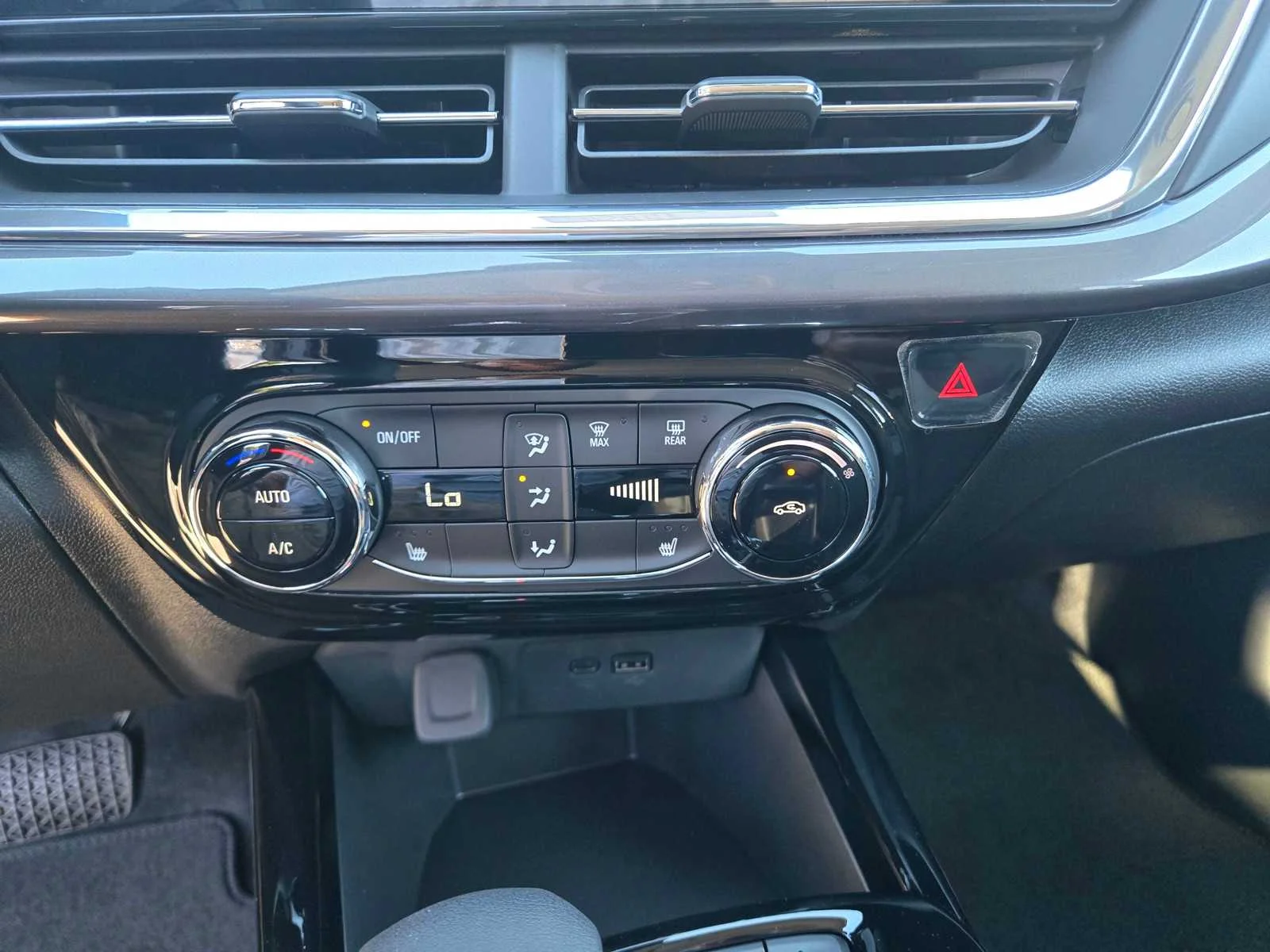 New 2026 Cacti Green Chevrolet ACTIV image 16