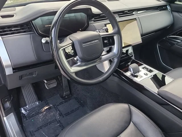 Used 2023 Black Land Rover SE image 20