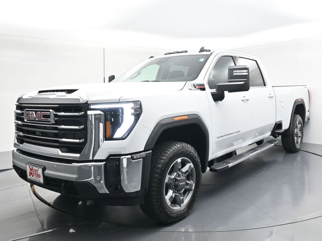 2026 GMC Sierra 4WD Crew Cab Standard Box SLE's photo