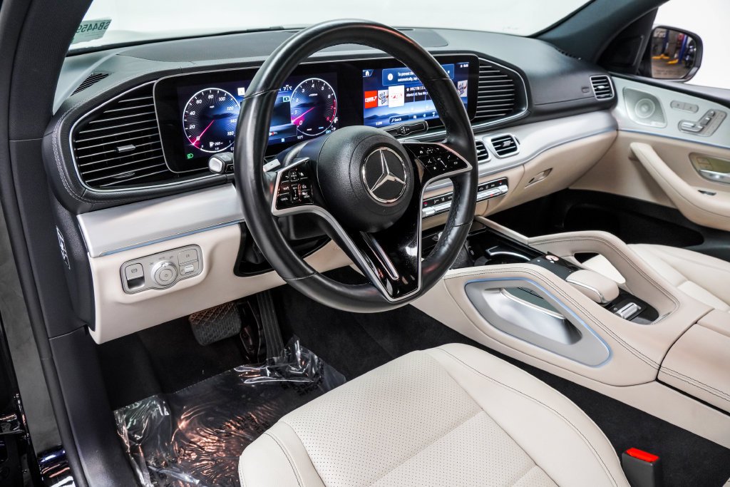 Used 2023 Black Mercedes-Benz GLB 250 image 20