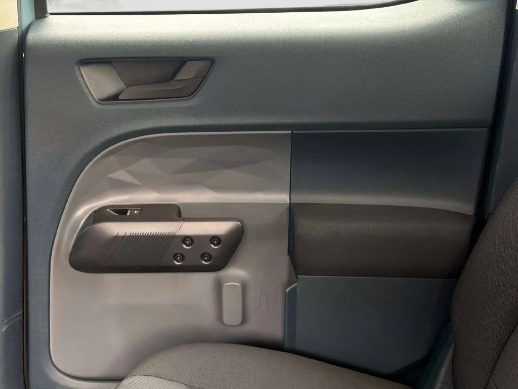 Used 2022 Area 51 Ford XL image 17