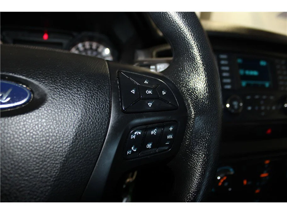 Used 2022 White Ford XL Pickup 4D 5 ft image 27