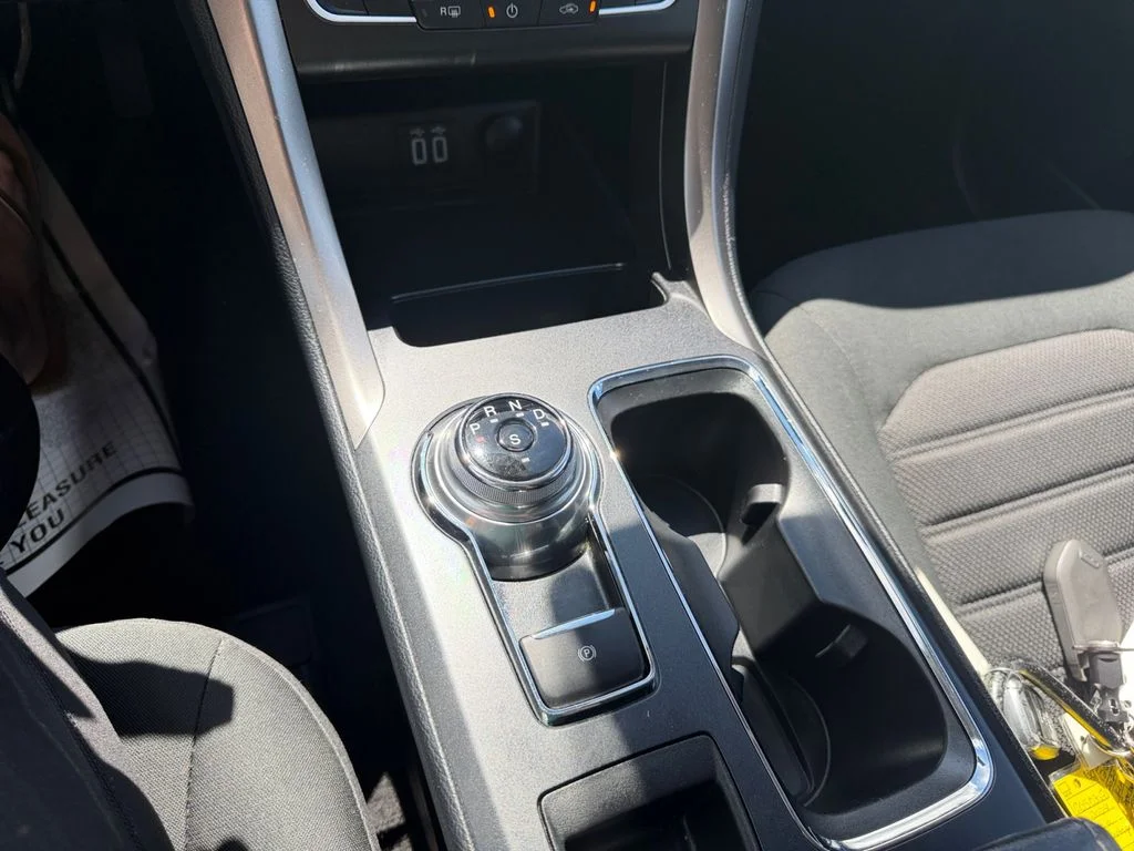 Used 2020 White Ford SE image 15
