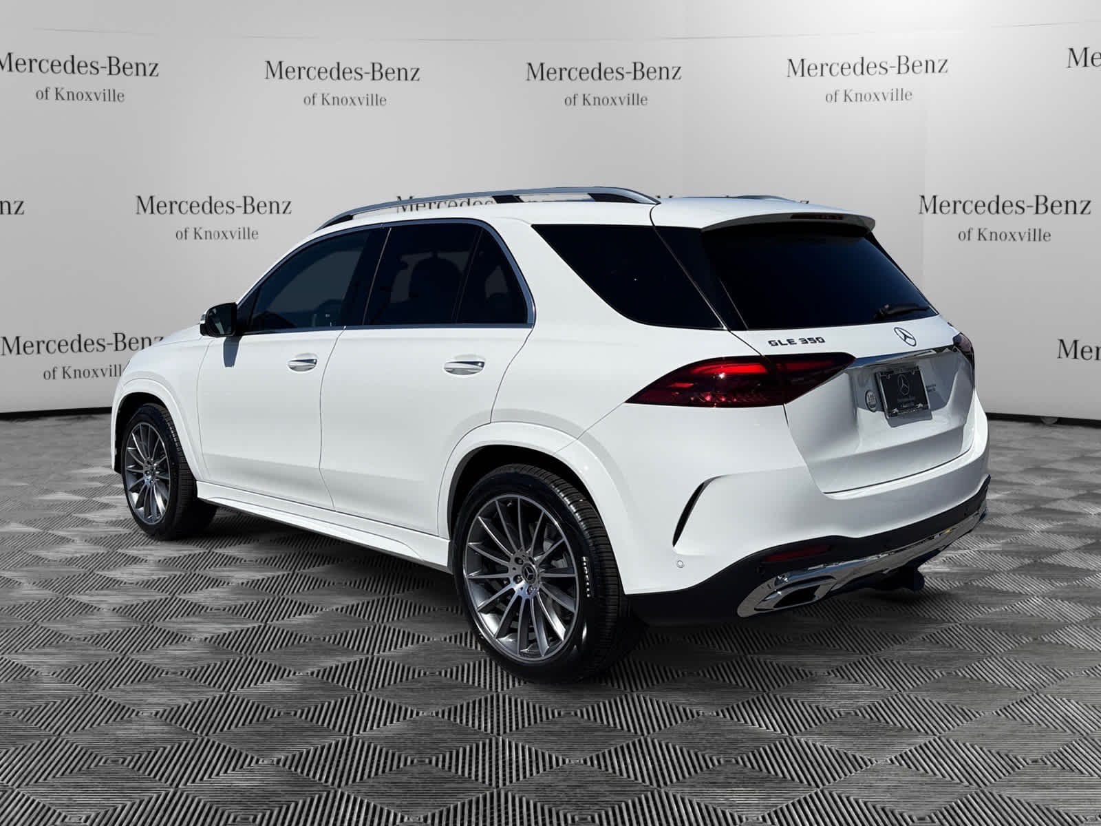 New 2026 Polar White Mercedes-Benz GLE 350 image 3