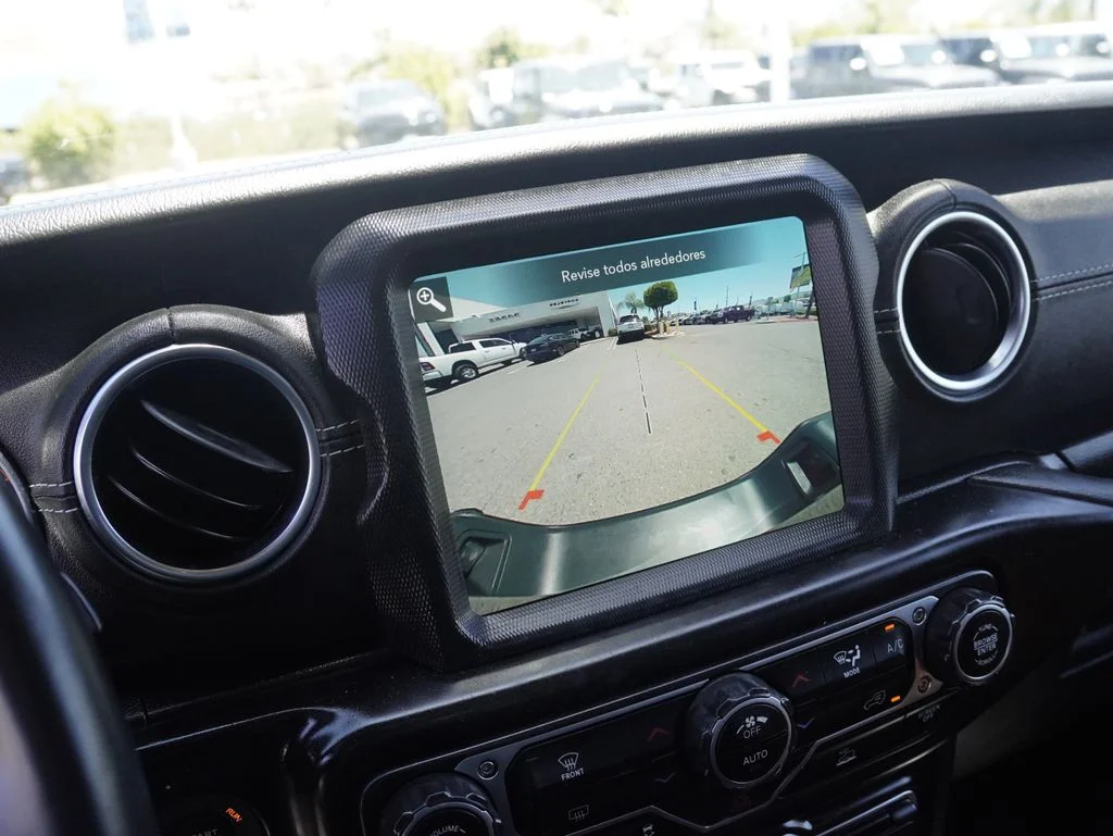 Certified Used 2021 Black Jeep Overland image 16