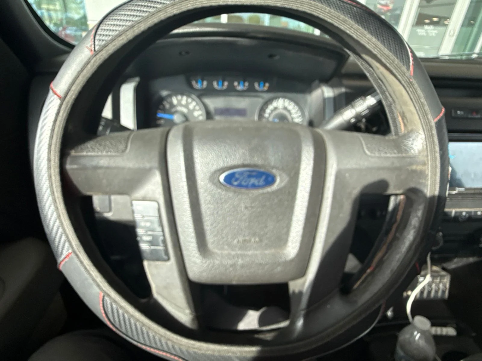 Used 2014 White Ford XL image 20