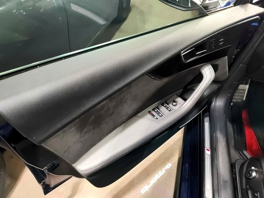 Used 2018 Navarra Blue Metallic Audi Premium Plus image 7