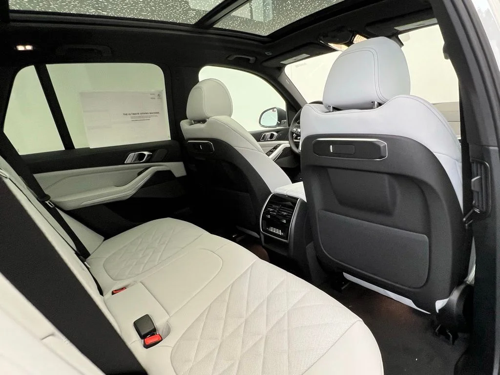 New 2026 Alpine White BMW xDrive50e image 8