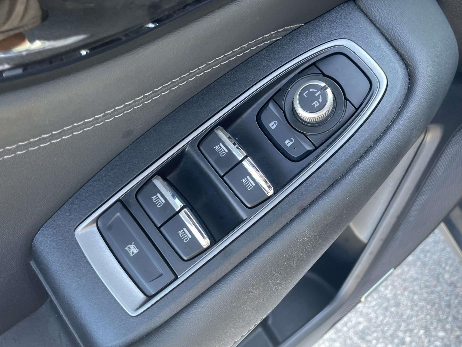 Used 2022 Magnetite Gray Metallic Subaru Limited image 19