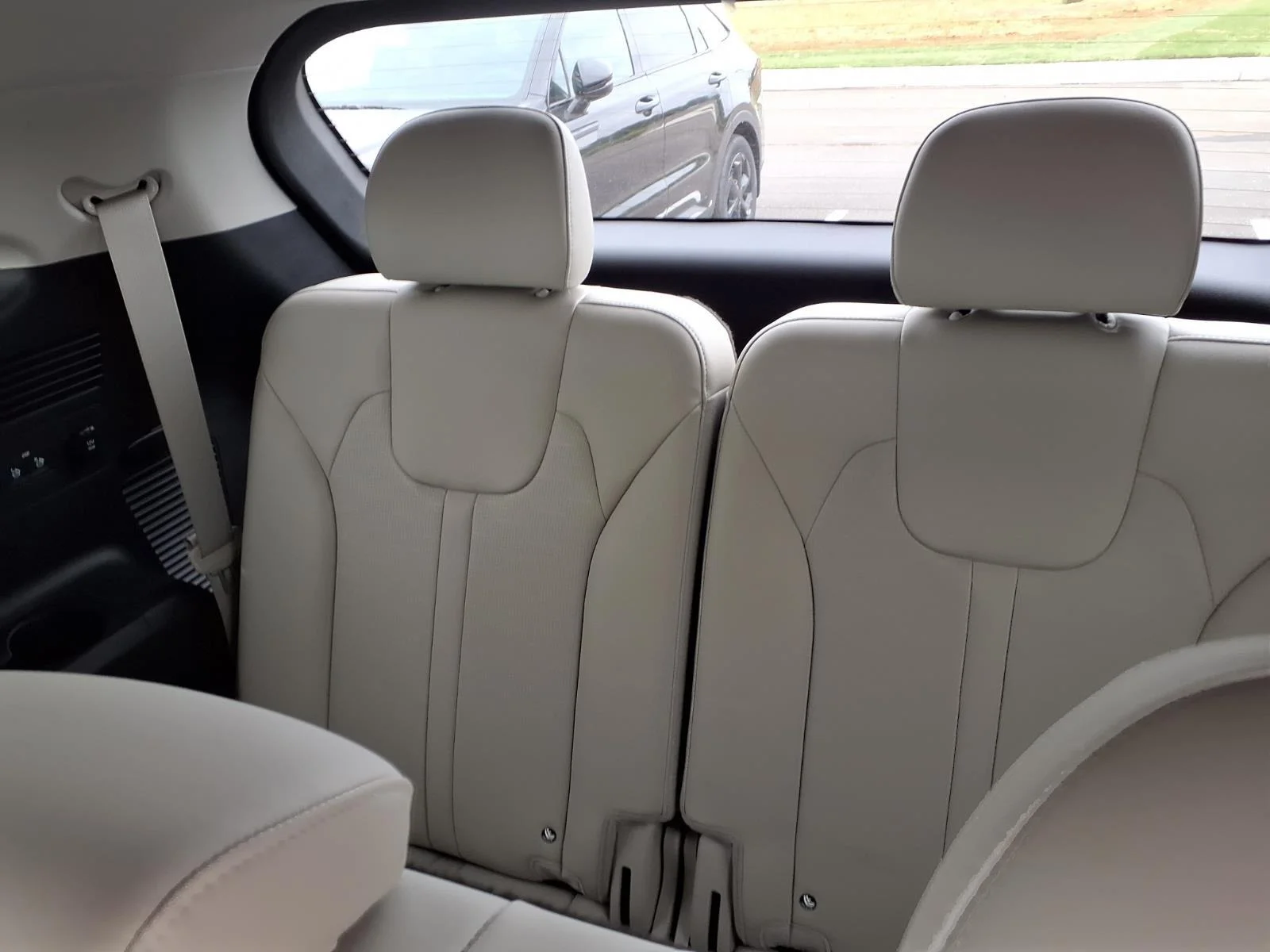 New 2026 Wolf Gray Kia EX image 15