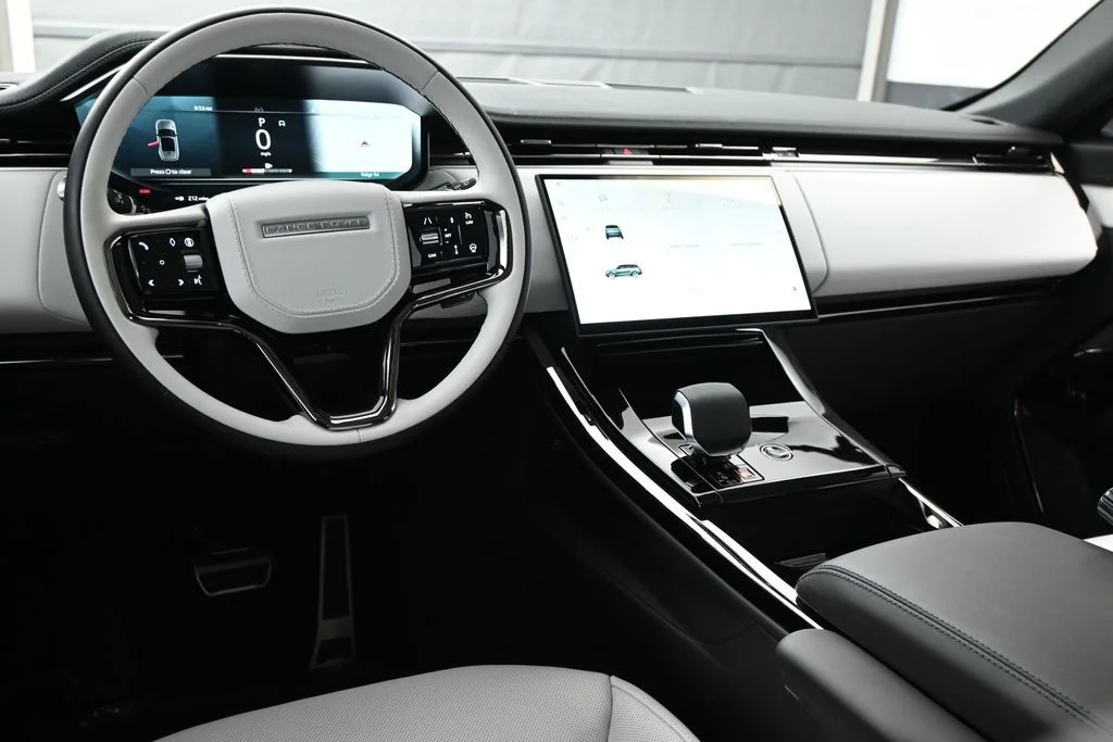 Certified Used 2024 Green Land Rover Dynamic SE image 7