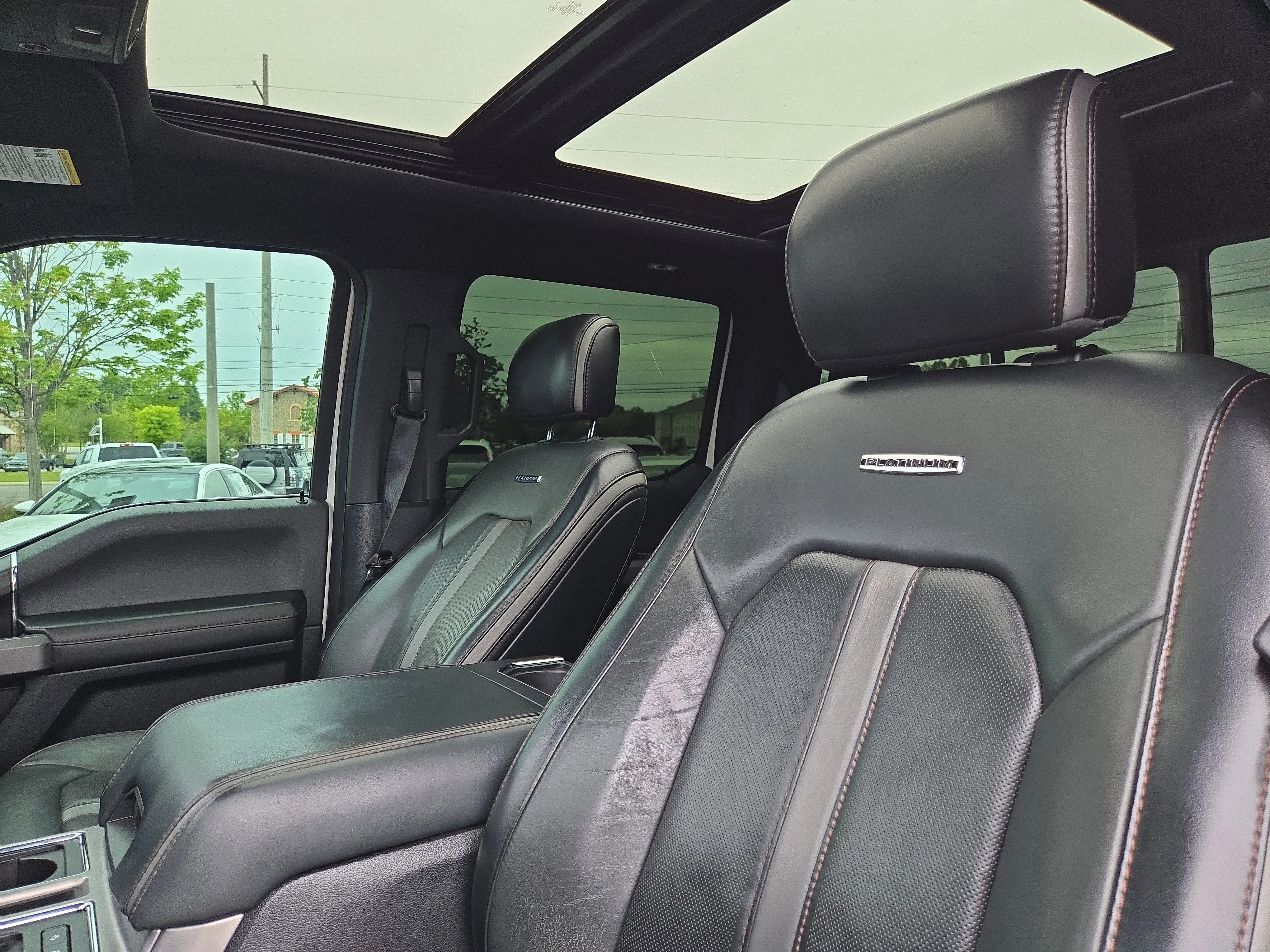 2019 Ford F-150 Platinum - Photo 23