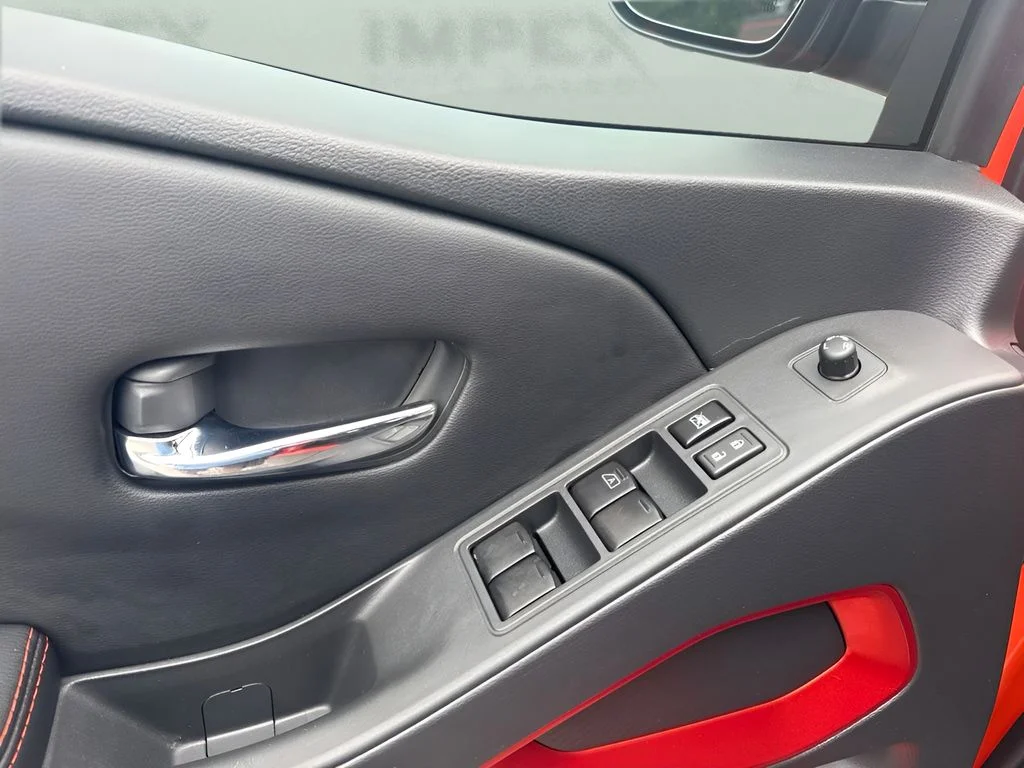 Used 2025 Orange Nissan PRO-4X image 22