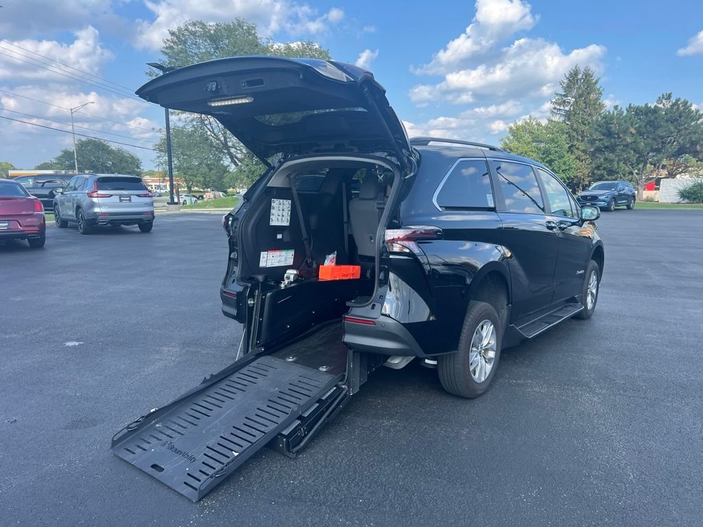 Used 2025 Black Toyota XLE image 10