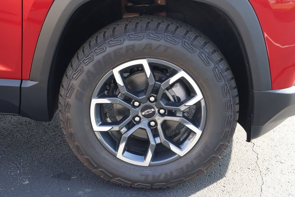 2027 Chevrolet Equinox ACTIV - Photo 11