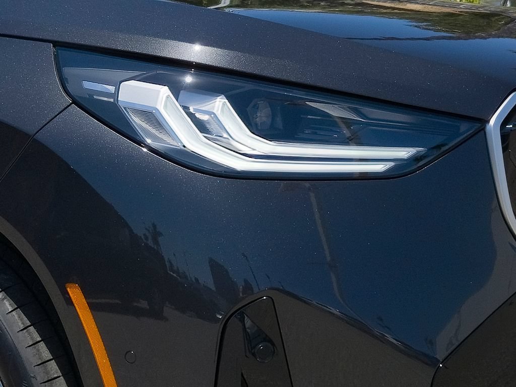 New 2026 Dark Graphite Metallic BMW 30 xDrive image 5