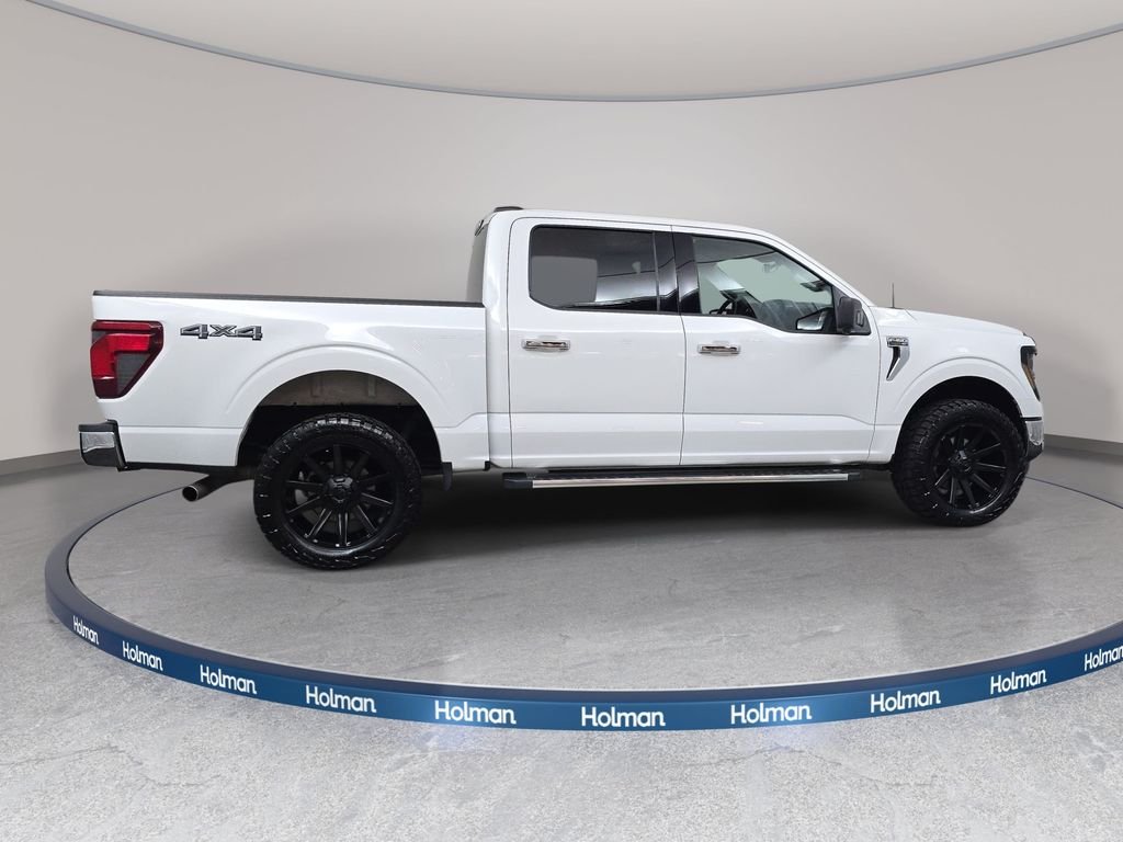 Used 2024 Oxford White Ford XLT image 5