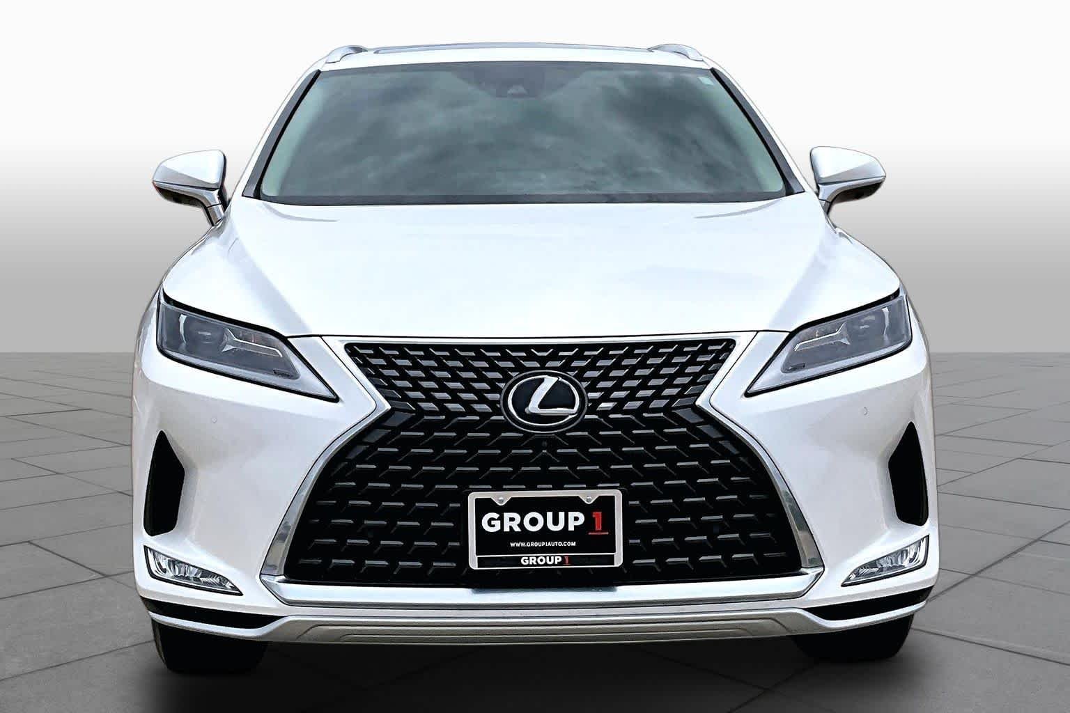 Used 2022 Eminent White Pearl Lexus  image 4