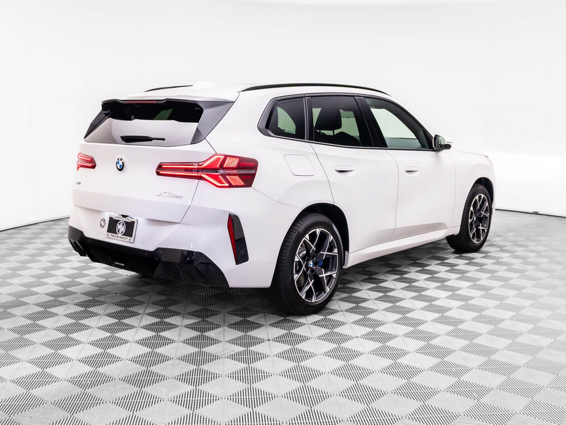 New 2026 Alpine White BMW 30 xDrive image 6