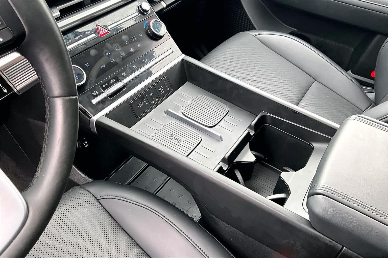 Used 2024 Shimmering Silver Hyundai XRT image 16