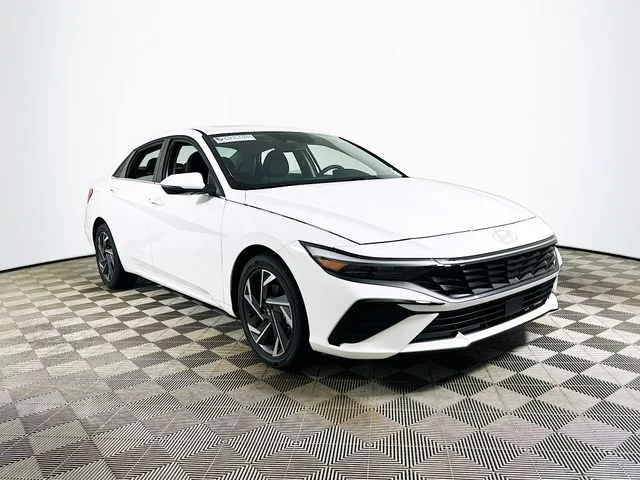 New 2026 Hyundai ELANTRA Limited