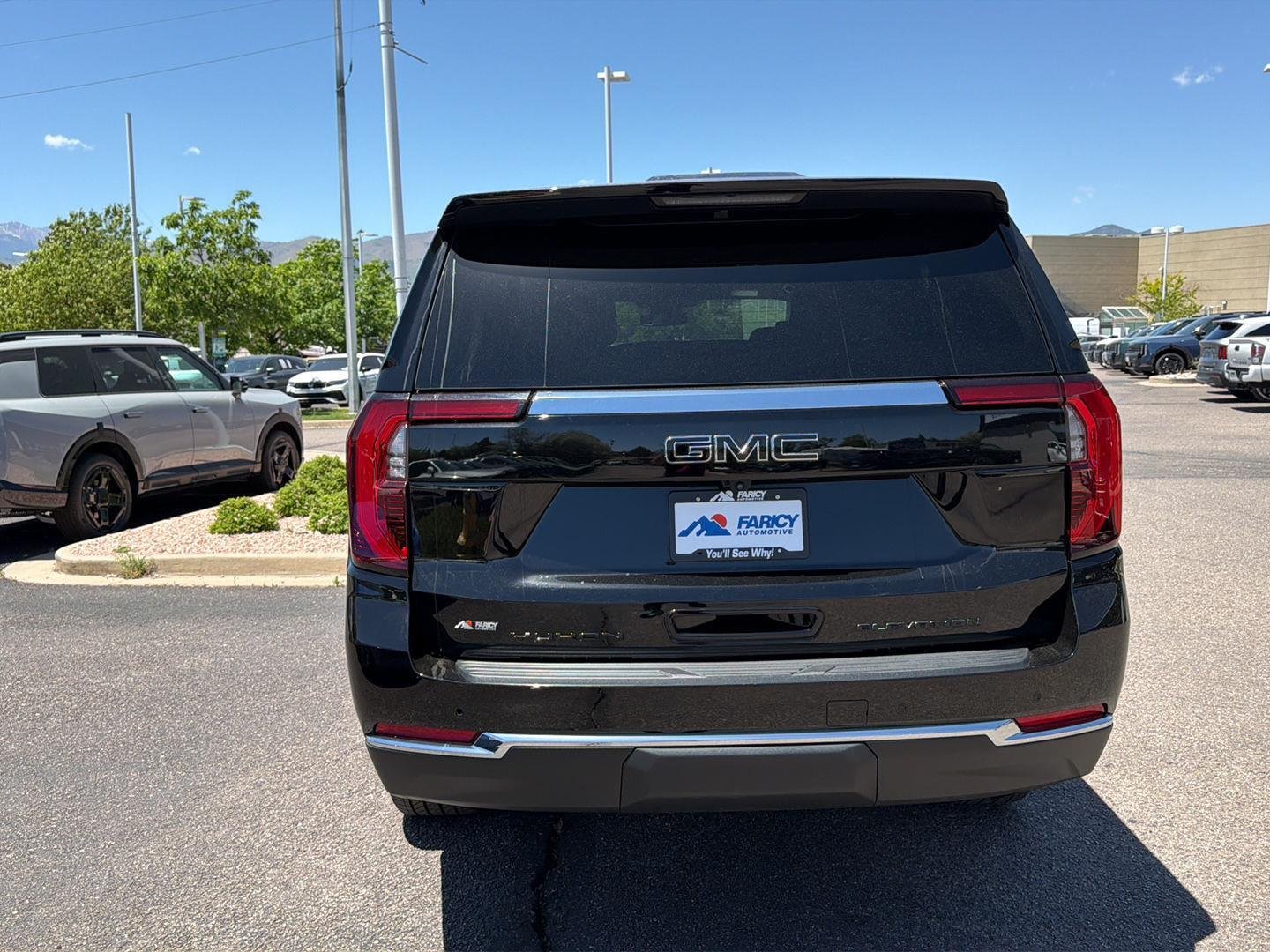 Used 2026 Onyx Black GMC Elevation image 6