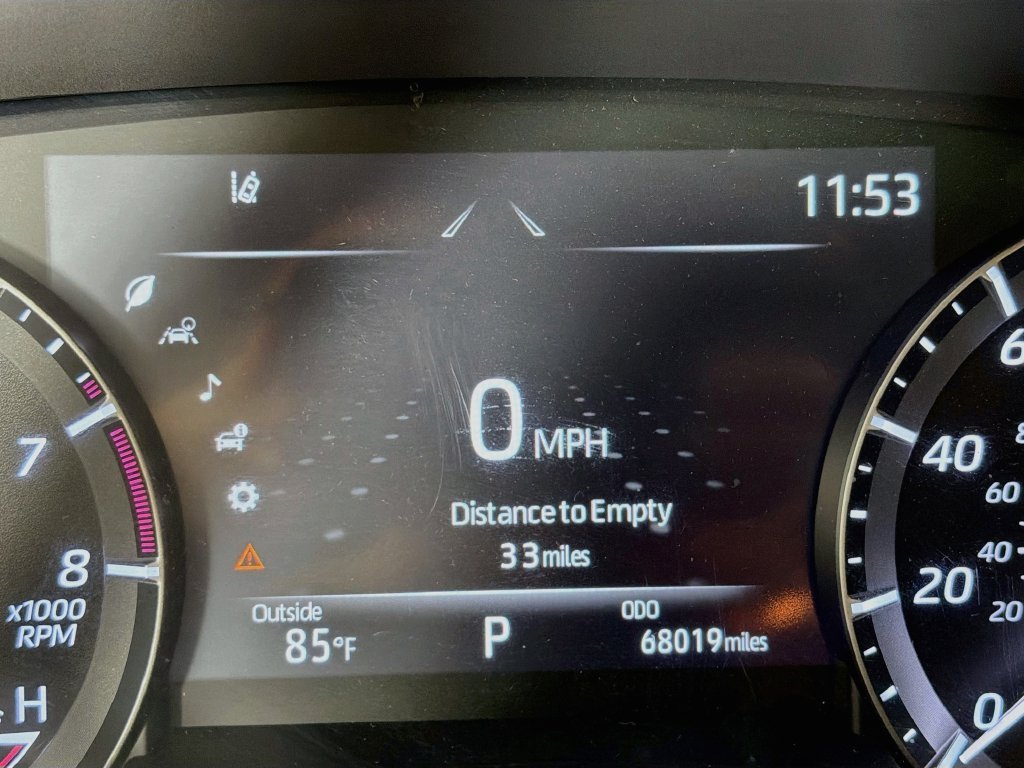Used 2021  Toyota XLE image 12