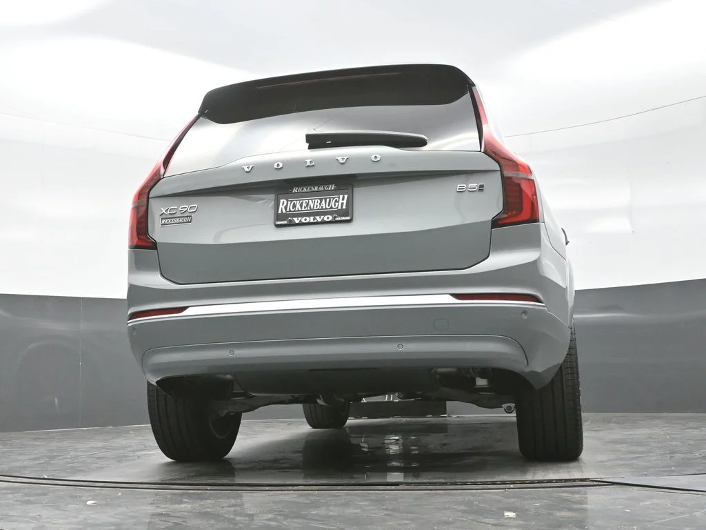 New 2026 Vapour Grey Volvo Core image 35