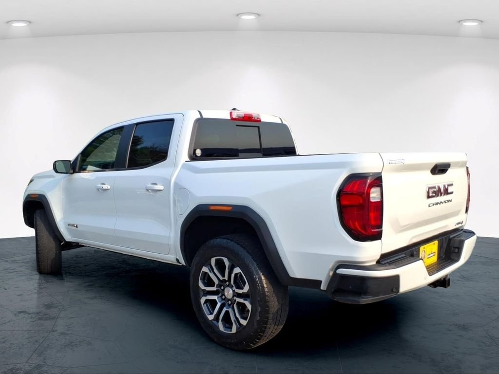 Used 2023 White GMC AT4 image 12