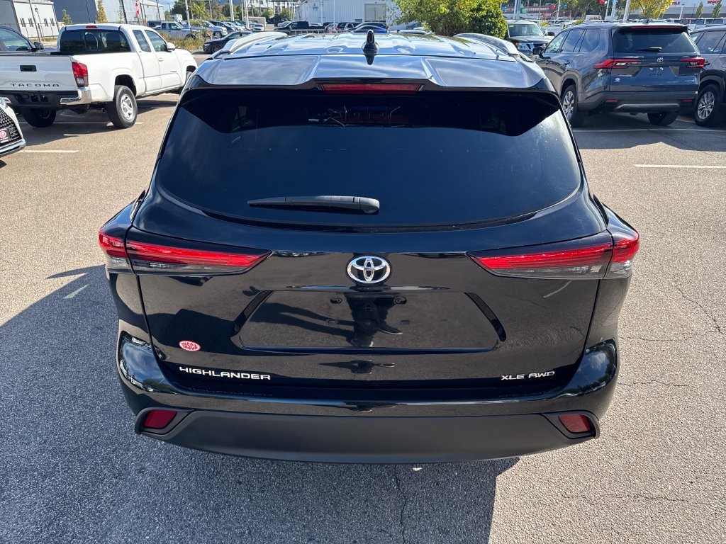 Used 2023 Black Toyota XLE image 6