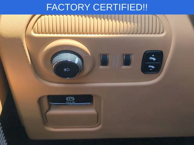 Used 2025 White Jeep Series III image 19
