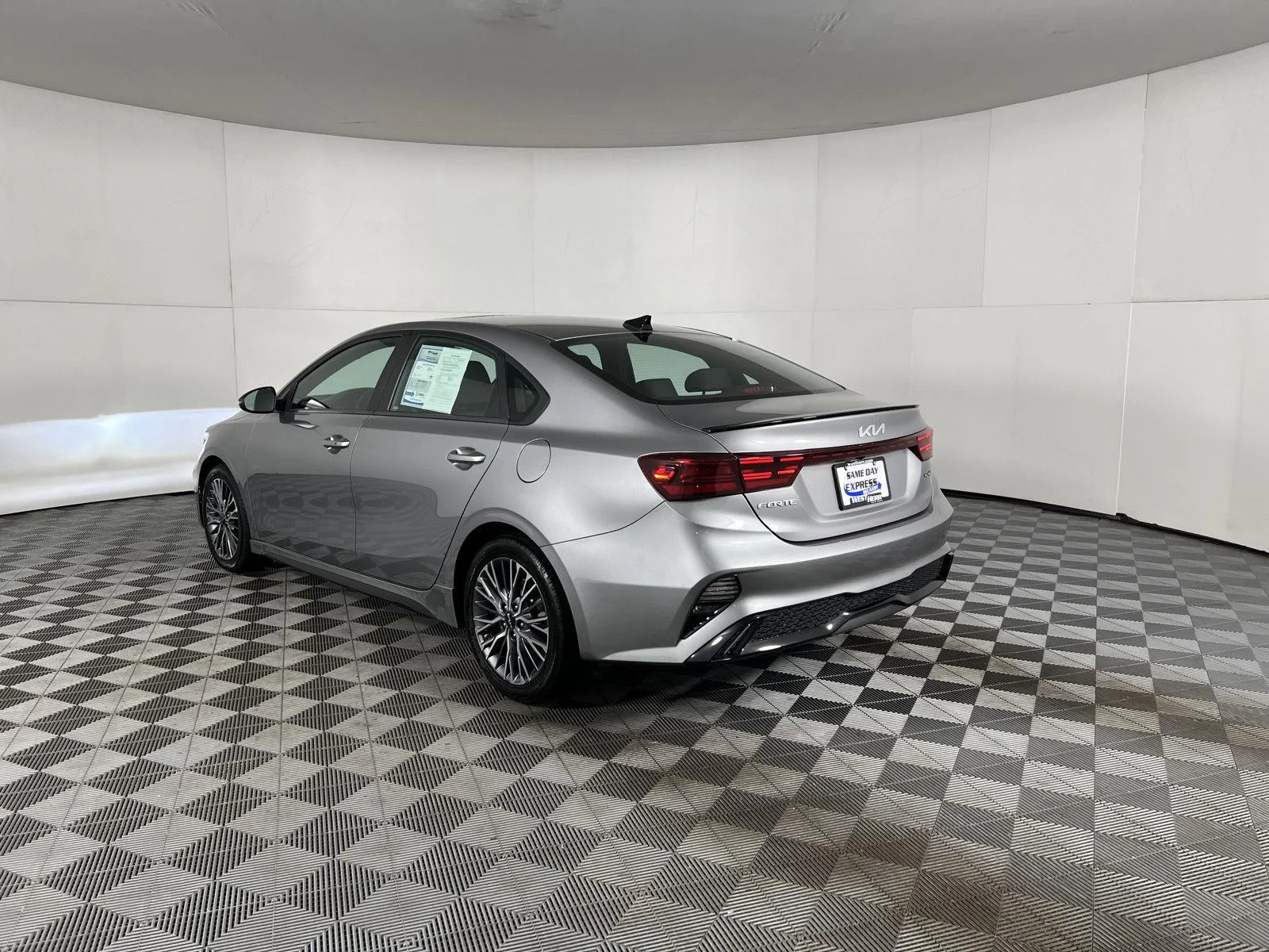 Used 2023 Steel Gray Kia GT-Line image 6