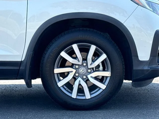 Used 2019 White Diamond Pearl Honda EX image 7